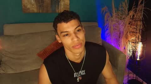 Snapshot of klaton__ chatting on 10.06.25 klaton__ online show from 10.06.25