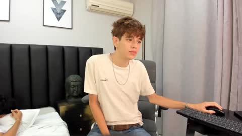 Snapshot of klaus_sunrise_xx chatting on 01.15.25 KLAUS online show from 01.15.25