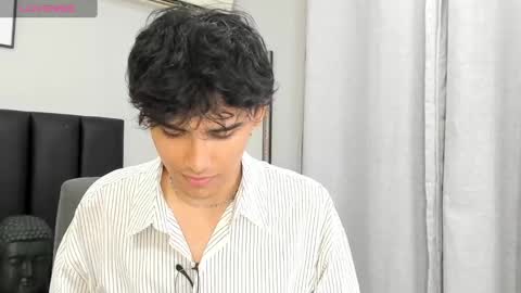 Snapshot of klaus_sunrise_xx chatting on 01.16.25 KLAUS online show from 01.16.25