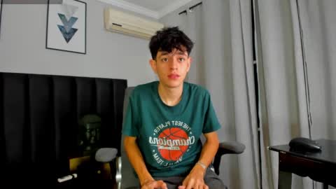 Snapshot of klaus_sunrise_xx chatting on 02.03.25 KLAUS online show from 02.03.25