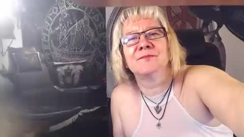 Michelle online show from 02.06.25
