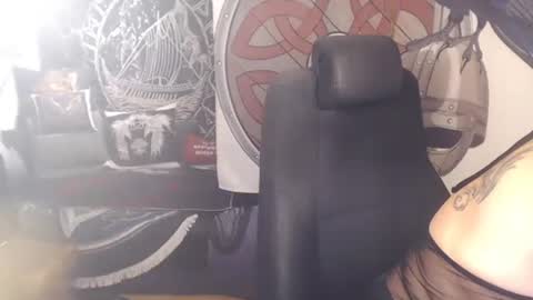 Snapshot of kleiner_teufel chatting on 11.03.25 Michelle online show from 11.03.25