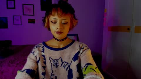 Snapshot of kleo_o chatting on 09.11.25 Kleo online show from 09.11.25