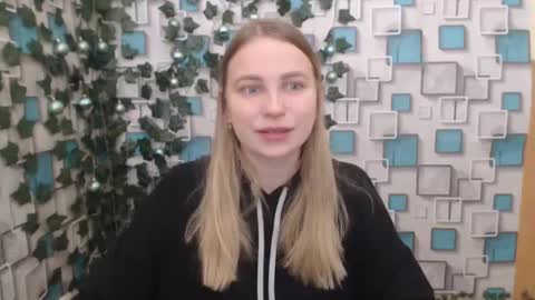klerkarina online show from 12.18.24