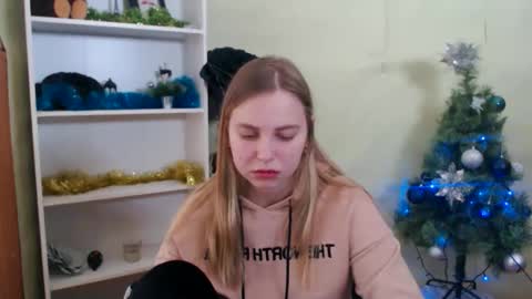klerkarina online show from 12.27.24