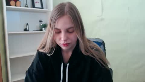 klerkarina online show from 02.20.25