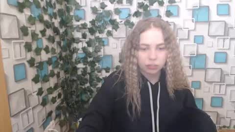 klerkarina online show from 03.06.25