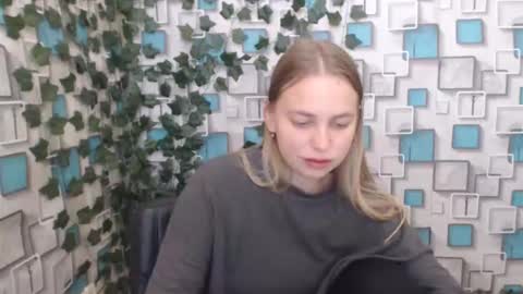 klerkarina online show from 09.21.25