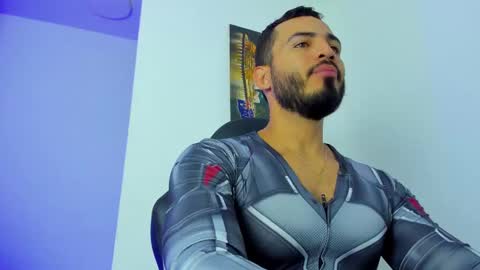 Snapshot of klinsmannwalton chatting on 10.06.25 klinsmannwalton online show from 10.06.25