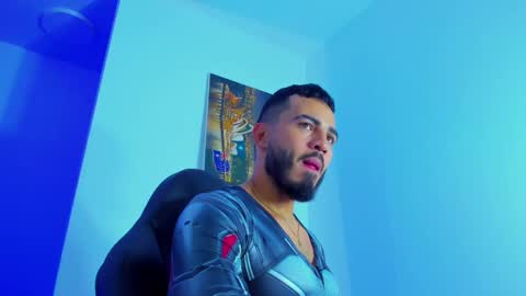 Snapshot of klinsmannwalton chatting on 10.09.25 klinsmannwalton online show from 10.09.25