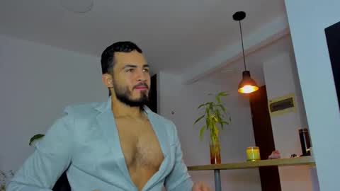 Snapshot of klinsmannwalton chatting on 11.04.25 klinsmannwalton online show from 11.04.25