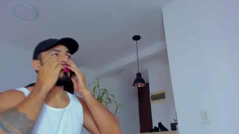 Snapshot of klinsmannwalton chatting on 11.09.25 klinsmannwalton online show from 11.09.25