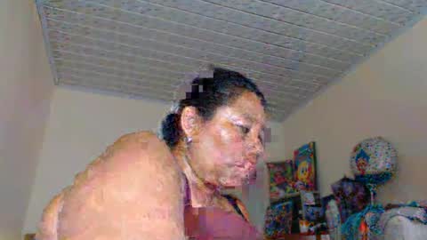 Snapshot of kloe_boobs chatting on 10.29.25 Kloe online show from 10.29.25