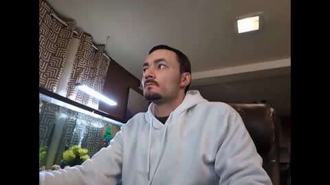 LOUiViLAN online show from 12.02.24