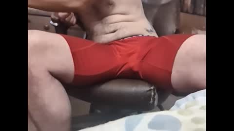 LOUiViLAN online show from 12.13.24