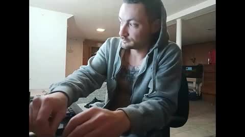 LOUiViLAN online show from 12.19.24