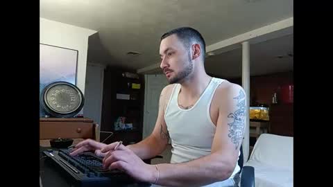 LOUiViLAN online show from 01.02.25