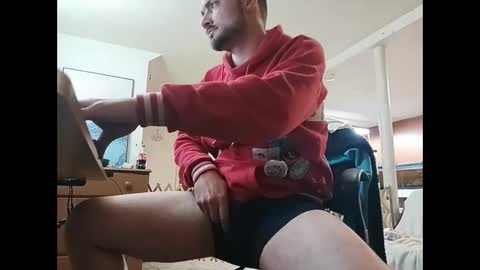 LOUiViLAN online show from 01.05.25