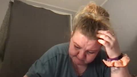 kmarie1196 online show from 02.16.26