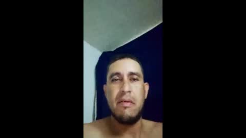 Snapshot of kmilo273079 chatting on 11.04.25 juan online show from 11.04.25