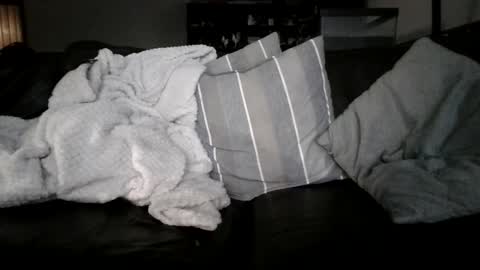 Knight3975 online show from 09.25.25