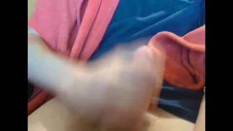 Snapshot of kniloc chatting on 03.03.25 kniloc online show from 03.03.25