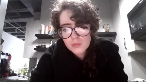 Snapshot of knottyrabbit chatting on 12.21.25 knottyrabbit online show from 12.21.25
