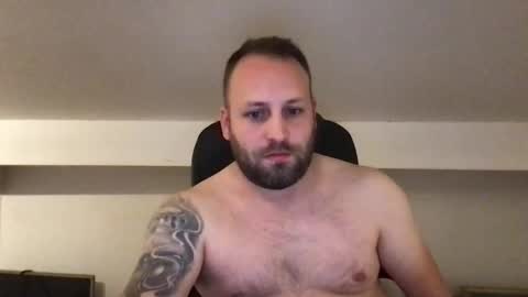 Snapshot of kobasic chatting on 10.07.25 hugo online show from 10.07.25