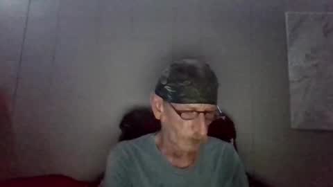 Snapshot of kodiakpm1 chatting on 10.25.25 kodiakpm1 online show from 10.25.25