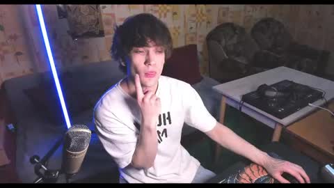 Snapshot of kolyakayne chatting on 05.02.26 Kolya Kayne online show from 05.02.26