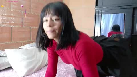 Snapshot of komatsu_ chatting on 10.10.25 Komatsu Lilith online show from 10.10.25