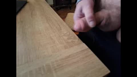 Snapshot of kombadx chatting on 11.20.25 RENT ME i am your Slave online show from 11.20.25