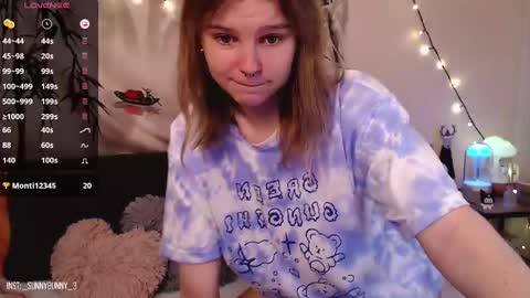 Snapshot of komorebbi chatting on 12.05.24 Marta online show from 12.05.24