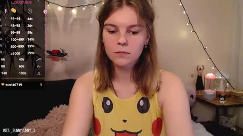 Snapshot of komorebbi chatting on 12.06.24 Marta online show from 12.06.24