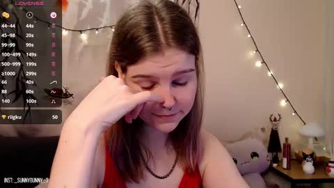 Snapshot of komorebbi chatting on 01.22.25 Marta online show from 01.22.25