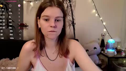 Snapshot of komorebbi chatting on 01.23.25 Marta online show from 01.23.25