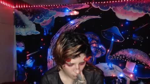 Snapshot of konekokawai chatting on 10.28.25 konekokawai online show from 10.28.25