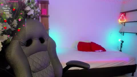 Snapshot of kora_red999 chatting on 10.21.25 Kora Red online show from 10.21.25