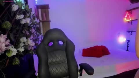 Snapshot of kora_red999 chatting on 11.12.25 Kora Red online show from 11.12.25