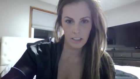 Snapshot of koralynn777 chatting on 10.19.25 KoraLynn777 online show from 10.19.25