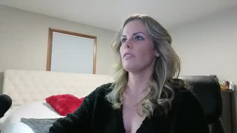 KoraLynn777 online show from 01.15.26