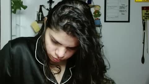 Karoll online show from 10.02.25