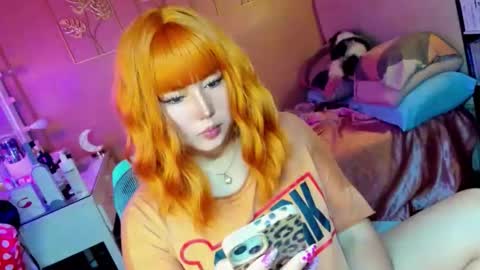 Snapshot of koreandollts chatting on 10.01.25 MISS ALICIA online show from 10.01.25