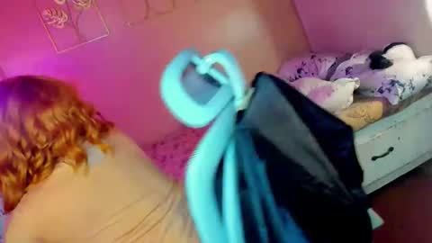 Snapshot of koreandollts chatting on 11.10.25 MISS ALICIA online show from 11.10.25