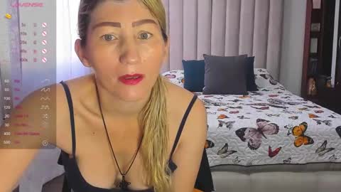 Snapshot of korinasex22 chatting on 01.19.25 korinasex22 online show from 01.19.25