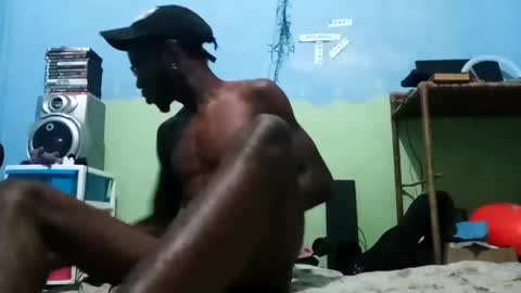 Snapshot of korn4lyfe chatting on 03.06.25 Prince makonnen online show from 03.06.25