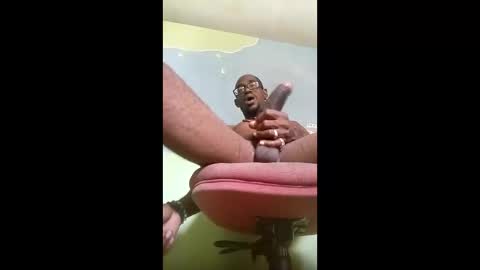 Snapshot of korn4lyfe chatting on 12.21.25 Prince makonnen online show from 12.21.25