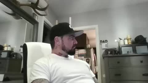 koululier23 online show from 10.14.25