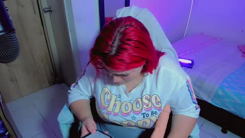 Snapshot of kpayton99 chatting on 01.10.25 Khloe online show from 01.10.25