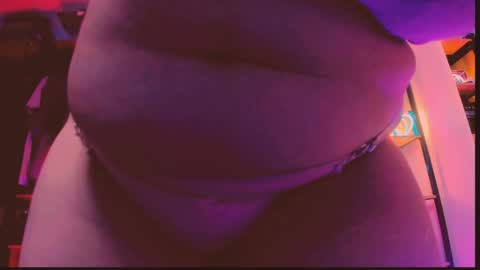 Khloe online show from 04.14.26